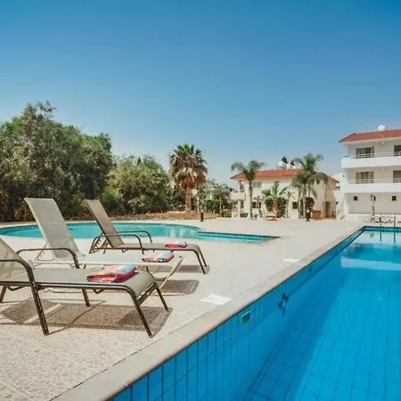 Hana Nissi * Agia Napa